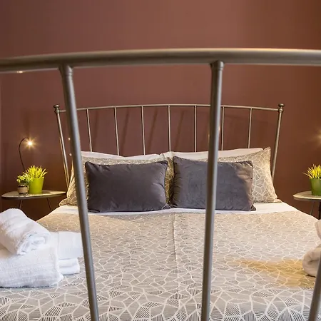 Miro Centro Bed & Breakfast 4*